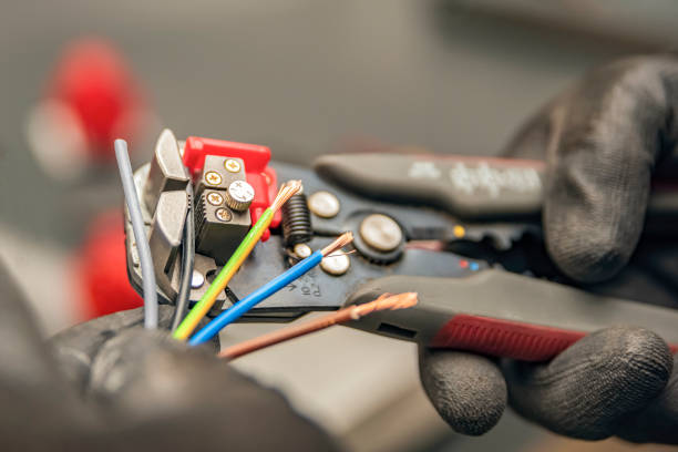 Best Commercial Electrician Services  in Centralia, IL